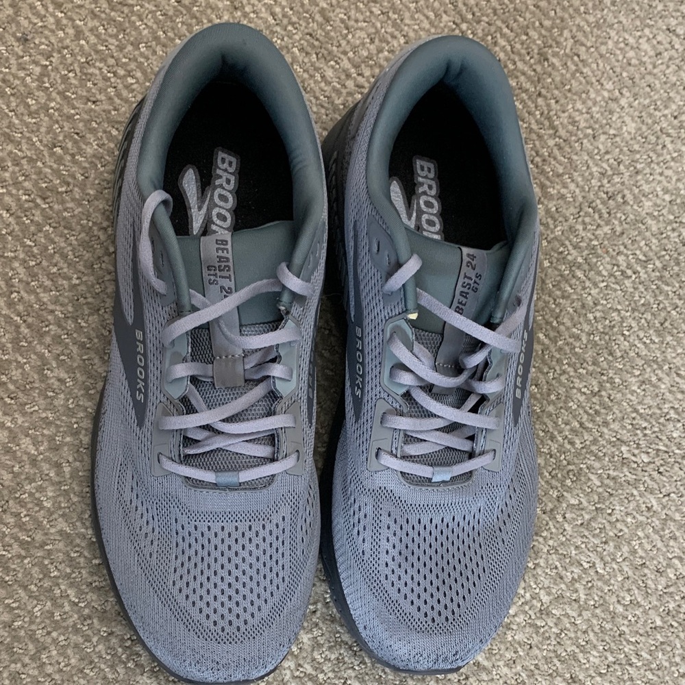 Brooks Men's Beast GTS 24 - Worn Twice Gently - Like Brand New 13 Wide 2e - Picture 10 of 15
